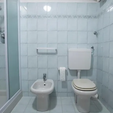 079b - La Storica Il Vigneto 45a, 7 Minuti Dal Mare - Parcheggio Privato Gratis * Litorno