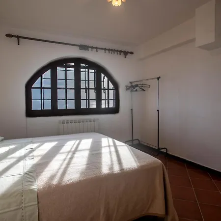 Apartment 079b - La Storica Il Vigneto 45a, 7 Minuti Dal Mare - Parcheggio Privato Gratis Litorno